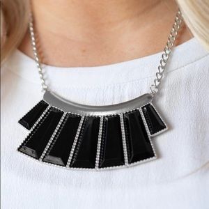 Paparazzi NECKLACE